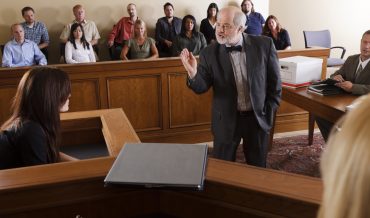 Why Should Your Business Hire Corporate Lawyers In Delhi